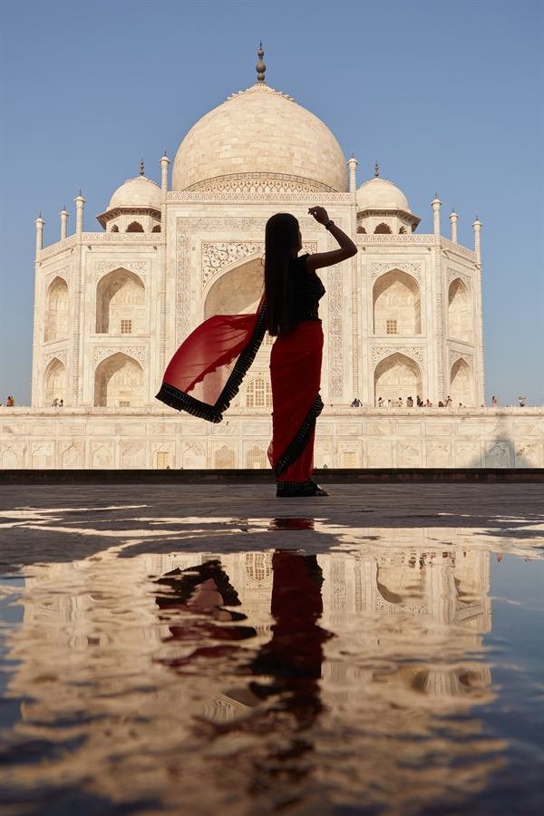 Agra Aura, uit India, Agra Aura
